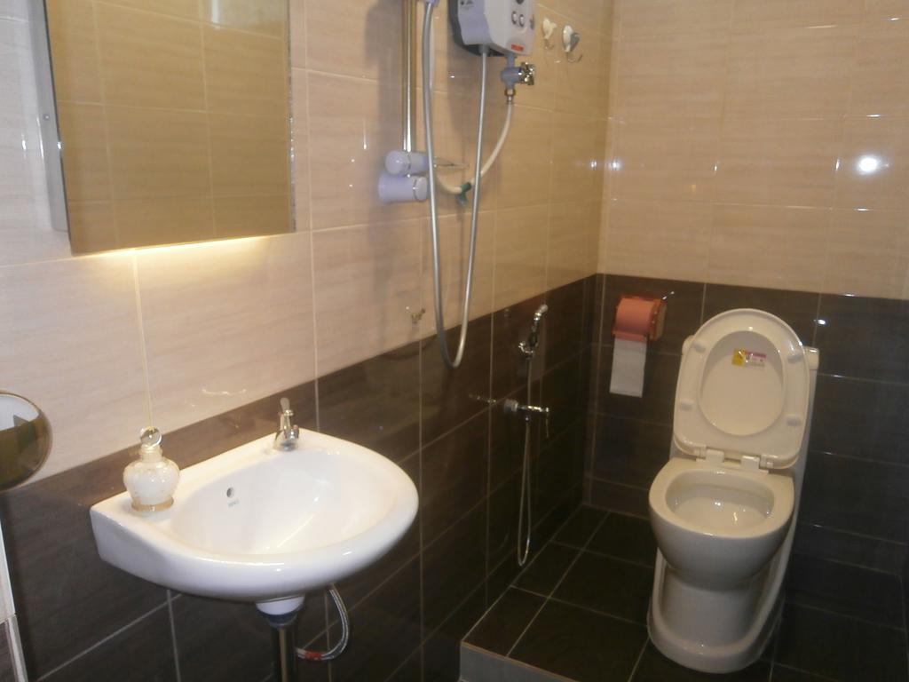 F.M Guesthouse Kampong Darat Tanah Puteh Екстер'єр фото